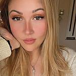 Jennifer Golden - @__jennifergolden__ Instagram Profile Photo