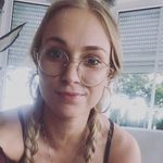 Jennifer Thacker - @jenniferthk Instagram Profile Photo