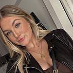 Jewel May - @j_ew_e_l Instagram Profile Photo