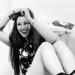 Jodie Sinclair - @jodie.sinclair Instagram Profile Photo