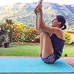 Joy Bowden - @aloha_joy_yoga Instagram Profile Photo