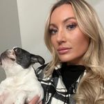 Julia Agnew - @juliaagnew Instagram Profile Photo