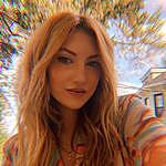 Julia Crawford - @juliacrawford Instagram Profile Photo