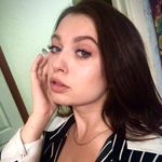 Julia Gilbert - @_blueberry_jamm Instagram Profile Photo