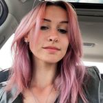 Julia Lloyd - @_julialloyd Instagram Profile Photo