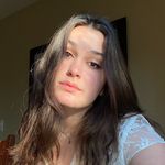 Julia Molinaro - @juliaamolinaro Instagram Profile Photo