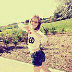 Julia - @julia._.strauss Instagram Profile Photo