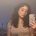 Julia Stuart - @julia__stuart Instagram Profile Photo