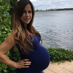 Juliana DeVoursney - @julianadevoursney Instagram Profile Photo