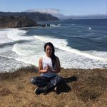 Julie Manuel - @juliemanuel.yoga Instagram Profile Photo