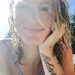 Karen McKenzie - @karenmck10 Instagram Profile Photo