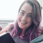 Katie Savinski - @katies.reads Instagram Profile Photo