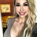 Kimberly Lewis - @kimberlyivettefit Instagram Profile Photo