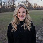 Larissa Robinson - @larissarobinson Instagram Profile Photo