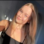 Laura Burge - @laurieburge Instagram Profile Photo