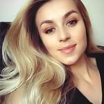 Laura Farkas - @laufarkas Instagram Profile Photo