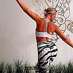 Laura Rudolph - @yoga_mit_laura Instagram Profile Photo