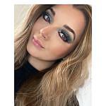 Laura Thornton - @laurathornton_ Instagram Profile Photo