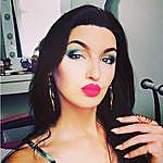 Lauren Chambers - @countess_lozza Instagram Profile Photo