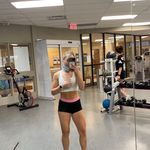 Lauren Russell - @laurenrussell.fit Instagram Profile Photo