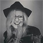 Lesley Hobbs - @lesley__hobbs Instagram Profile Photo