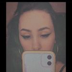 Lesley Wolf - @yelselflow Instagram Profile Photo