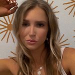lilly roberts - @_lillyroberts Instagram Profile Photo