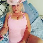 Linda Cruces - @linda.cruces.35 Instagram Profile Photo