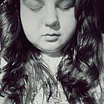 Linda Nicometo - @nearlytrir Instagram Profile Photo