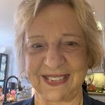 Linda Wamsley - @fun_oma5 Instagram Profile Photo