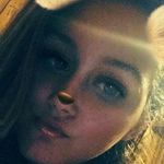 isabelle walthall - @isabellewalthall Instagram Profile Photo