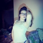 Lisa Flower - @fortyonabranch Instagram Profile Photo