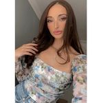 Lois Riley - @loiscriley Instagram Profile Photo