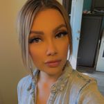 Vanessa Lozoya - @vanelozoya2495 Instagram Profile Photo