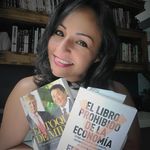 Doctora Dinero Martha Cely - @m.patricia75 Instagram Profile Photo