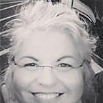 Martha Ledbetter - @beachdreamsbelle Instagram Profile Photo