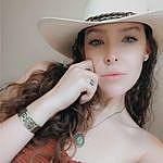 Mary Pledger - @countrycurlsnpearls Instagram Profile Photo
