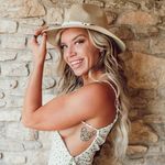 Megan Davis - @megandavis6 Instagram Profile Photo