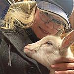 Michelle McIlroy - @bunniestobabies Instagram Profile Photo
