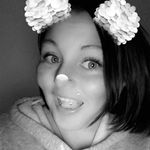 Michelle Gibbons - @michelle.gibbons.82 Instagram Profile Photo