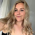 Mollie Watts - @mollielwatts Instagram Profile Photo
