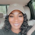 Monica Hayes - @monica2sides Instagram Profile Photo
