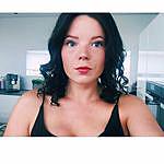 Naomi - @livelymelove Instagram Profile Photo