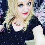 Nikki Lockhart - @hendertuckyhoney Instagram Profile Photo