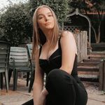 Nikki Welch - @n1kki.xo Instagram Profile Photo
