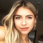 Naomi Lewis - @naomi.plewis Instagram Profile Photo