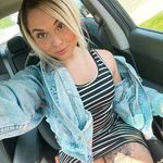 Olivia White - @livywhitey Instagram Profile Photo