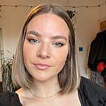 Olivia Wicker - @olivia_wicker Instagram Profile Photo