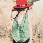 Rachel Jennings - @crimsoncollective.shop Instagram Profile Photo