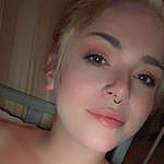 Rachelle Brown - @greenalien26 Instagram Profile Photo
